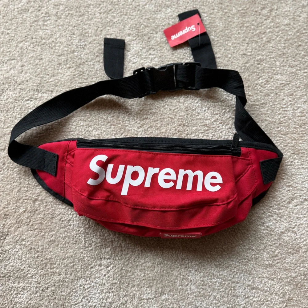 NWT Supreme Red Belt Bag Funny Pack - Picture 4 of 6